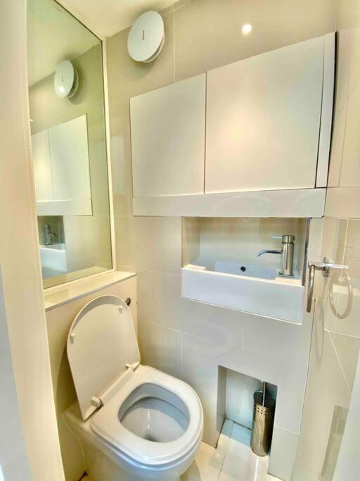 2Bdr Modern Apartment In Hammersmith West Лондон Экстерьер фото